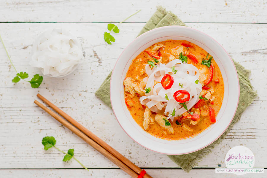 Zupa tajska z makaronem ryżowym - Kuchenne Wariacje, Sezonowo Bezglutenowo